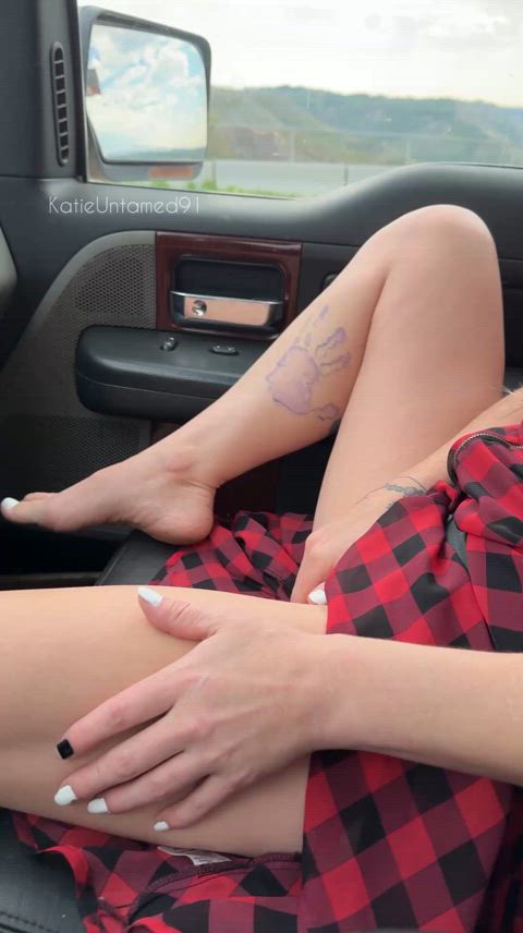 Playing with pussy while driving is such a thrill.