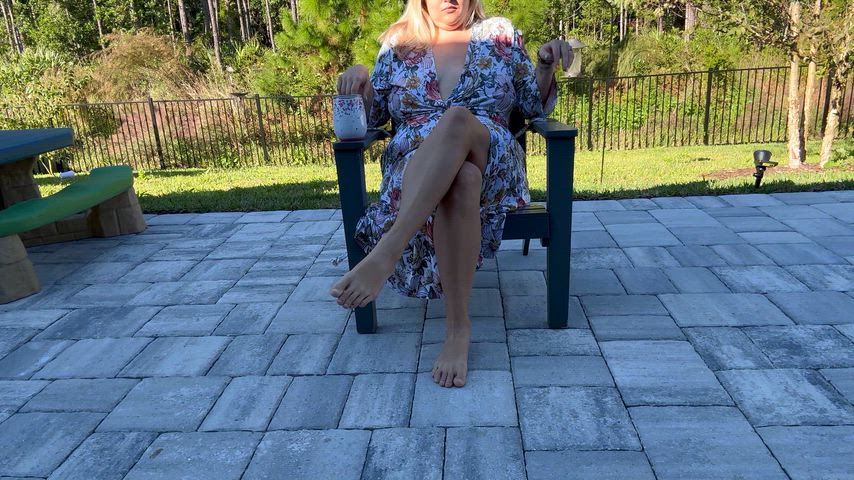 31 year old married mom of 3