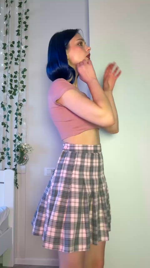 What do you think of girls who don't wear panties