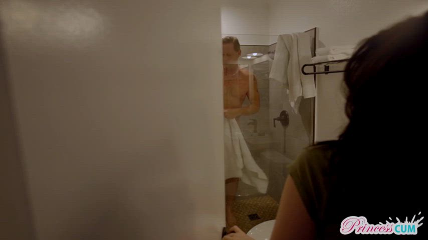 Step Daughter Seduces Stepdad And Get Caught By Her Mom