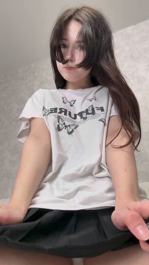 Dont worry, I'm legal, take a closer look~