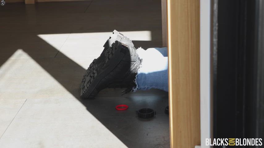 Tommy King Drains The Pipes