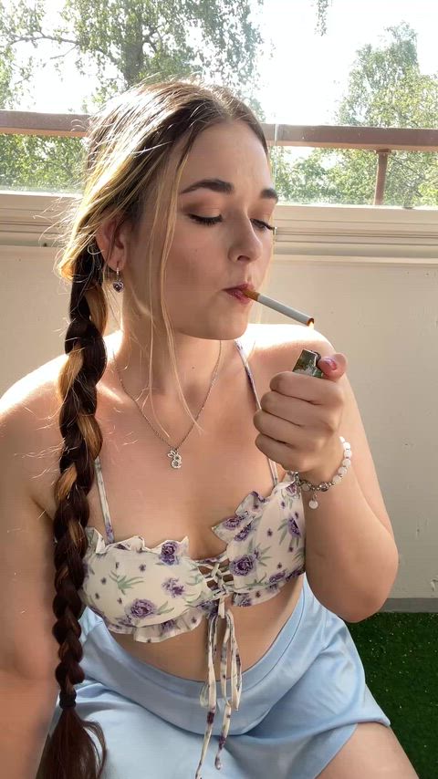 Blowing big clouds🩵