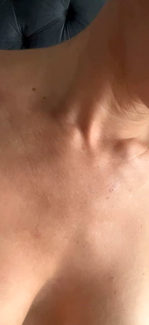 drop a yeah, and I'll send ya nudes, first few guys only