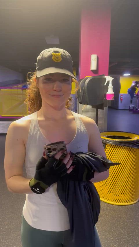 Love a hot reminder, the gym bros do too 👀👀