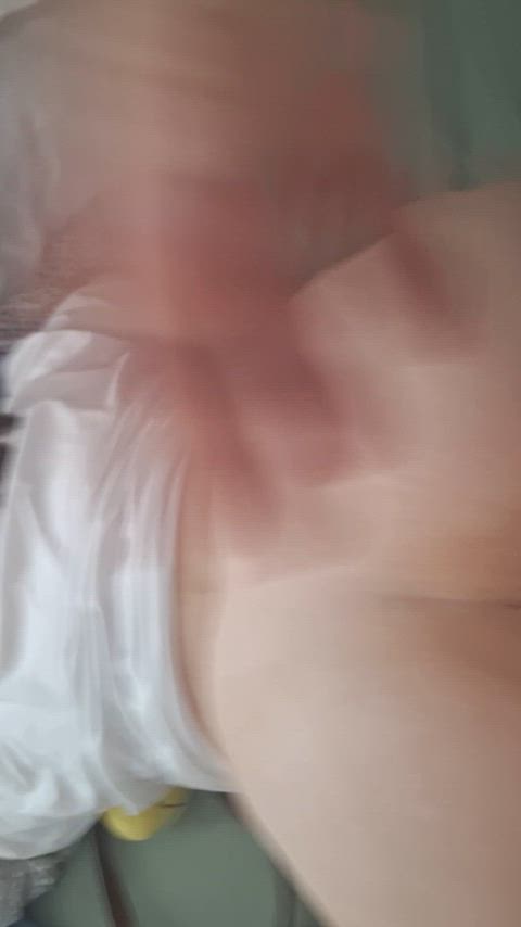 Another video of your favorite wobbly ass