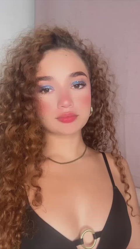 I know you’re watching. Curly and bratty enough to make you message me. [cam] [sext] [custom] [vid] — [selling].