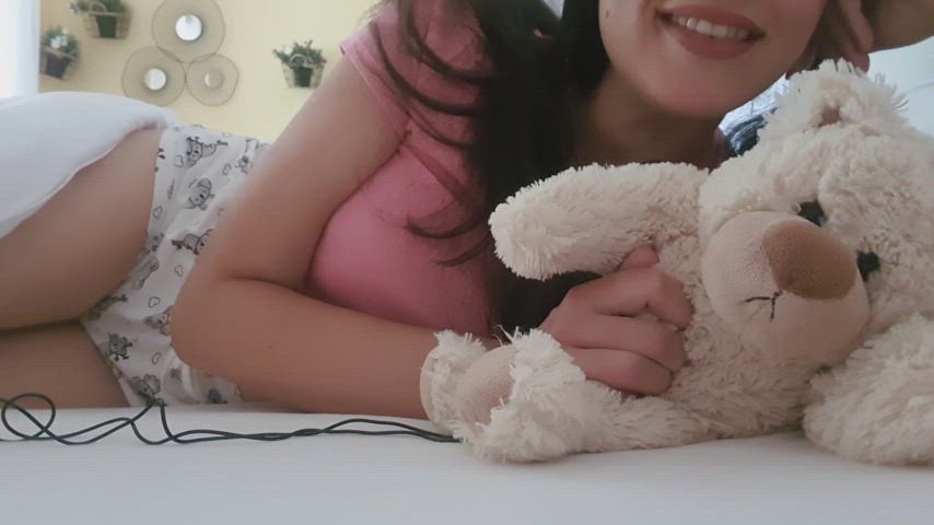 Let me show you how my pink lips got needy yesterday Daddy..