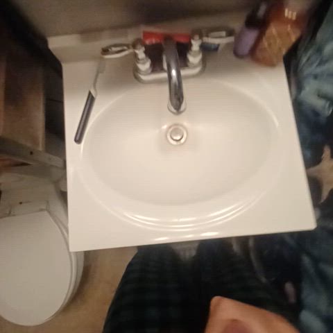 Cumming in the sink like a dirty girl for you daddy age 19:3