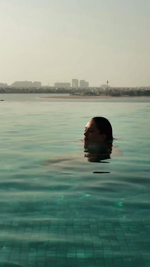 Elisabeth Sletten [gif]
