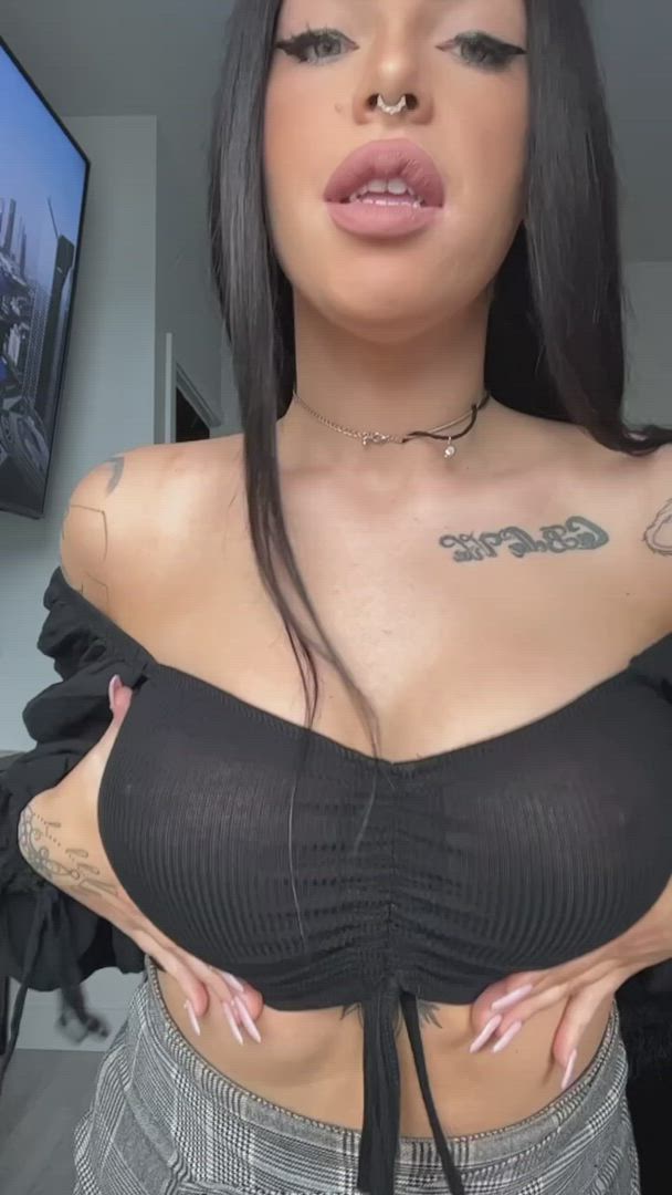 GIF thumbnail
