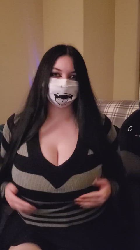 EsskayUwU vid 42/98