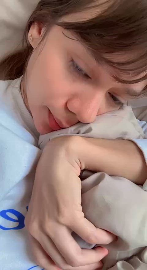 See How Easy It Is To Undress Me