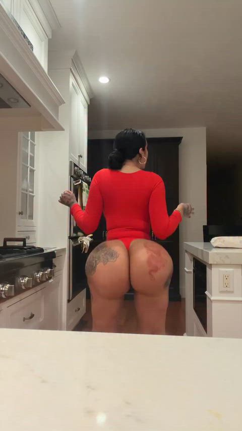 Bolted+moves like water 🌊