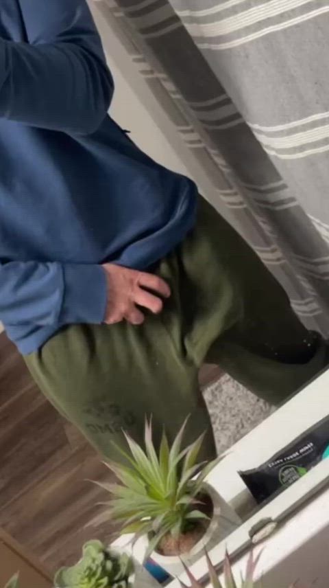 29 bi. Do I belong here?