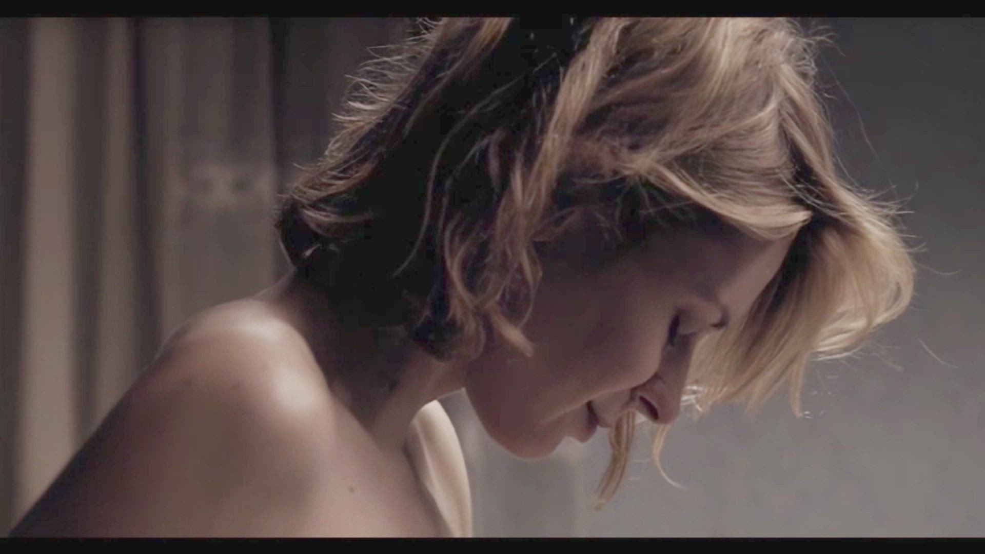GIF thumbnail