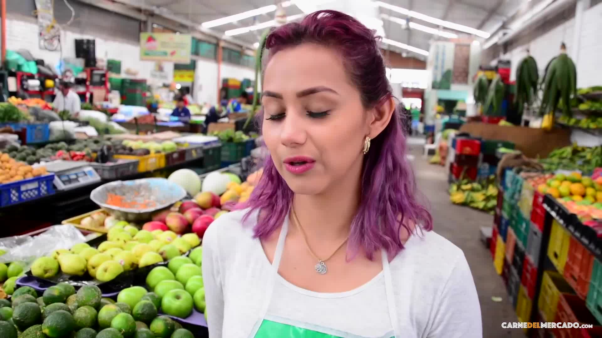 Colombian hottie Veronica Orozco in oily pickup and fuck
