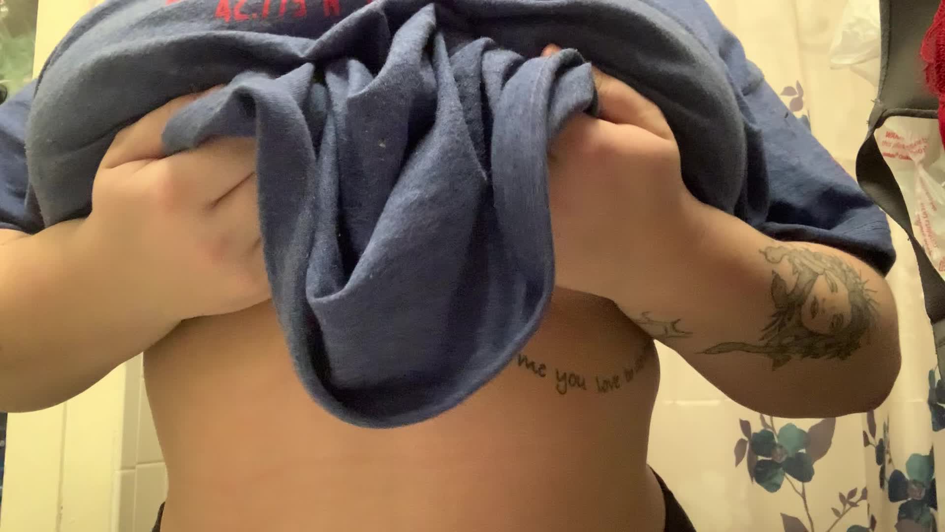 an early titty tuesday present for u 💜