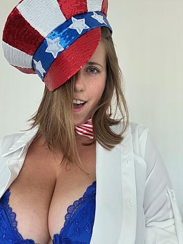 Babe Big Tits LiveJasmin MILF Party Pornstar Tits Webcam Porn image by adultprime
