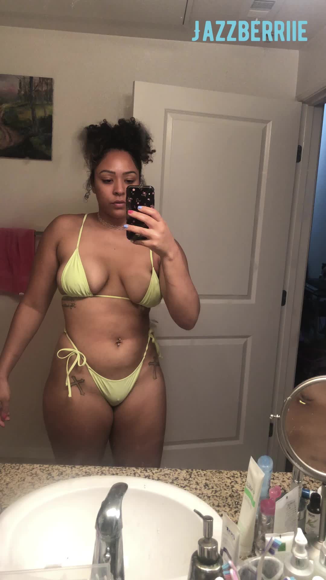 Thiccc Twitch Streamer Jazzberriie