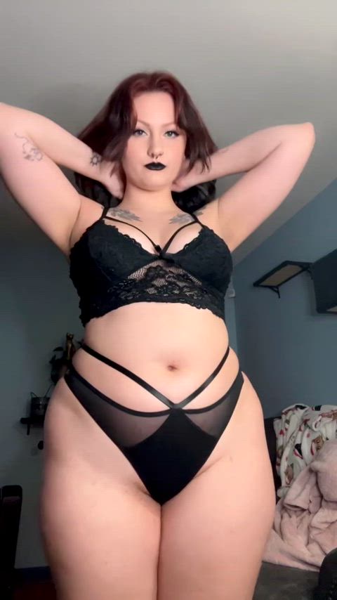 Big tits + big ass = BBW