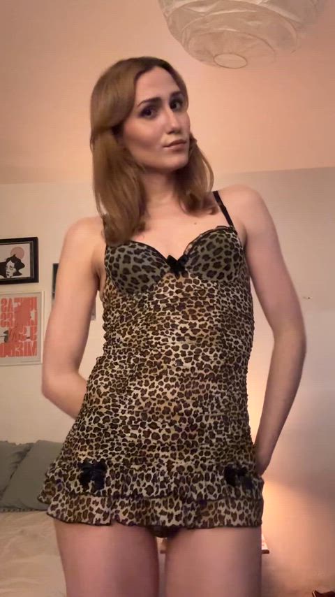 I have a blade. Let's sword fight!