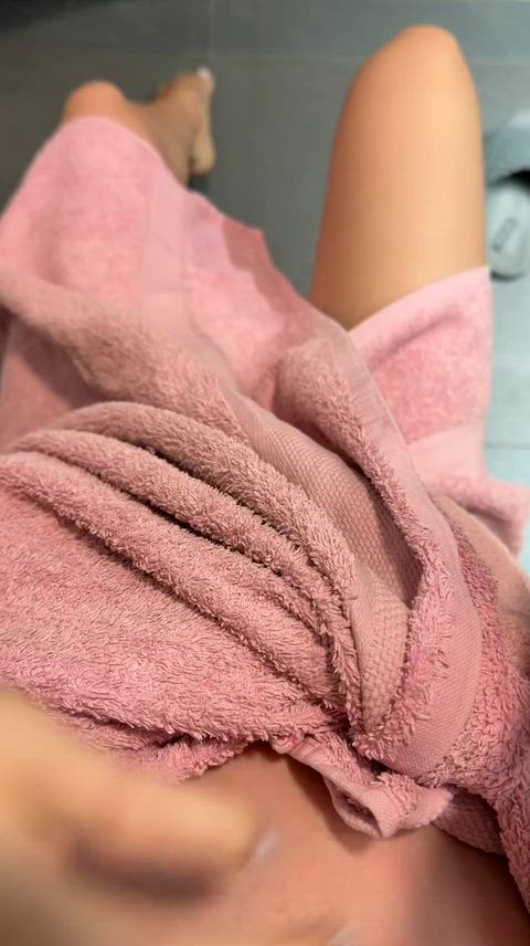 I like to undress on camera