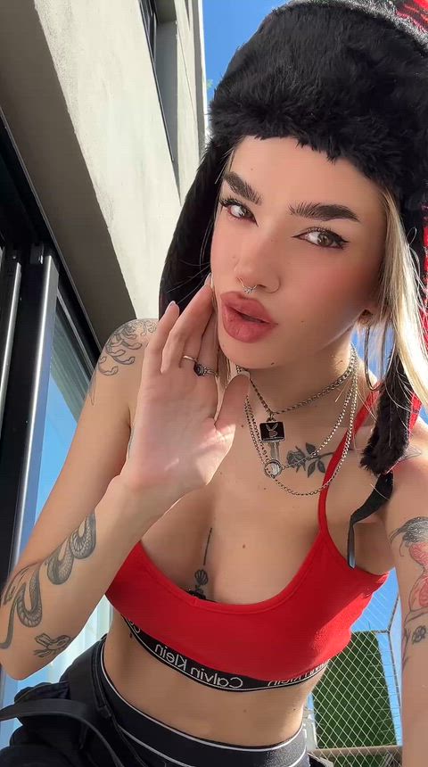 Sophia (@lynniiweston)