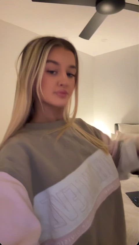 Revealing my healthy tits to get your attention