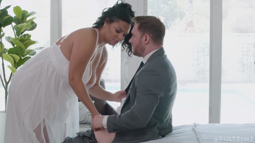 Ashlyn Peaks sucking off the best man before her wedding