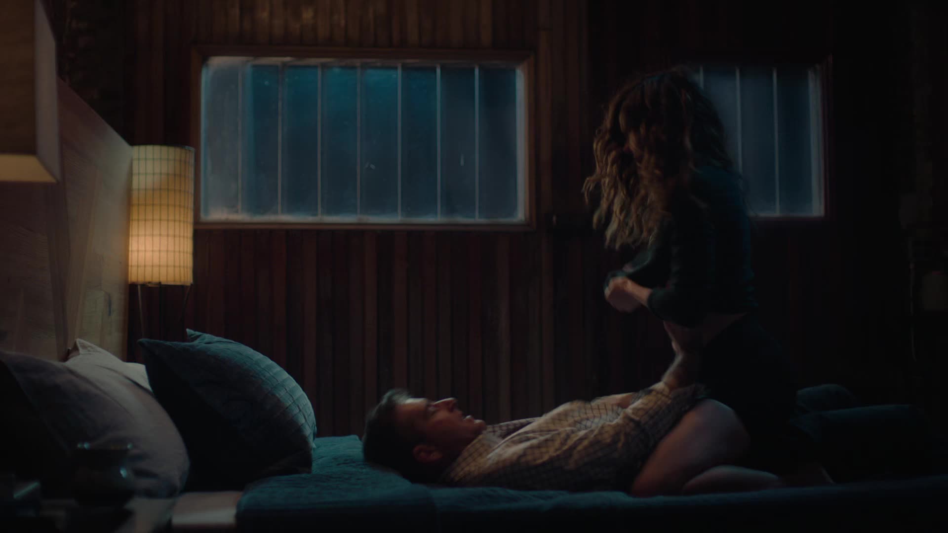 Kathryn Hahn in Mrs. Fletcher