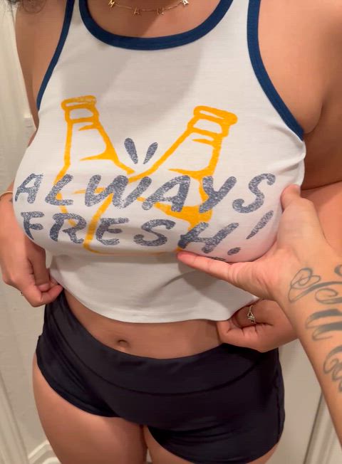 Love her big Texas tits