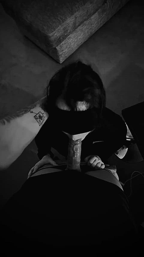 Met up with this cock-hungry Redditor—she’d wanted me ever since she found my page.