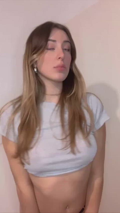 18f and horny all day long