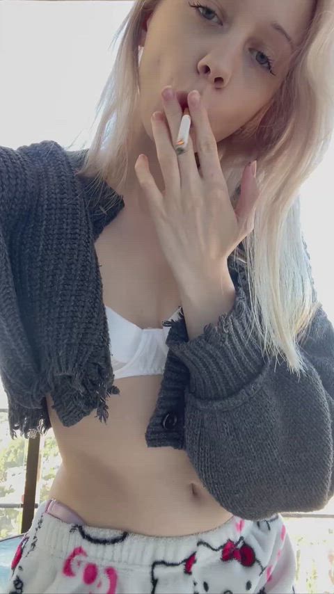 Should I be naked while smoking?