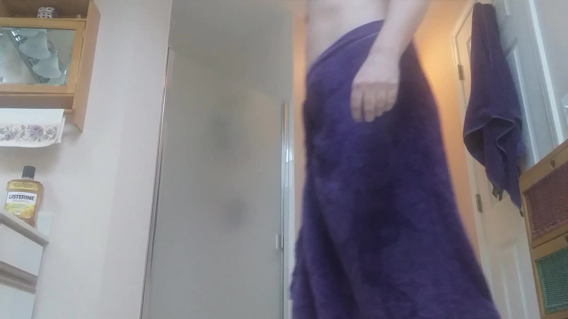 Booty so thick it can't be contained ;)