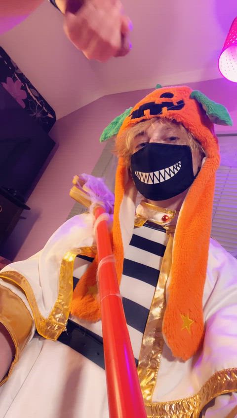 Doing some femboy face painting this Halloween ;3