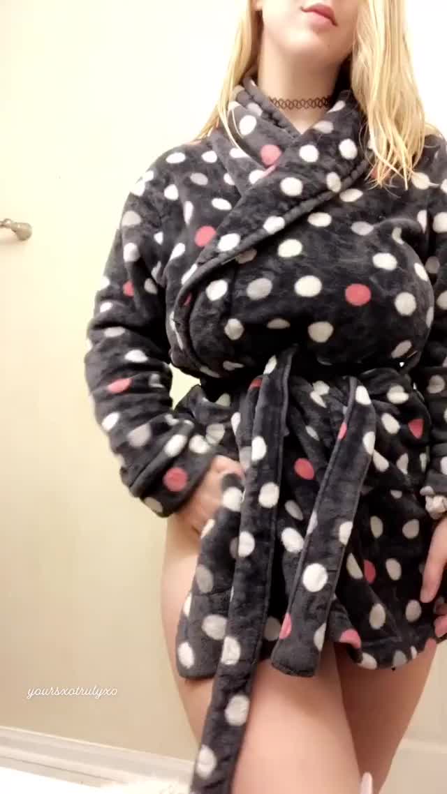 Thick & Sexy Titty Drop...