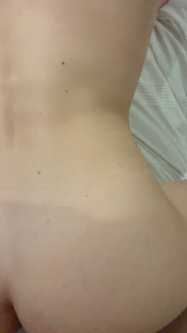 Slipped a finger in my gfs butt during sex