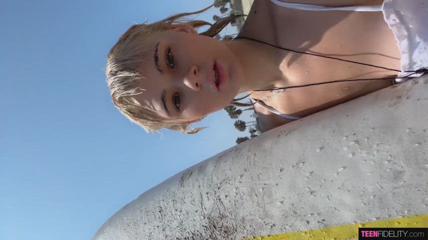 Ellie Smoke is 19 and loves the beach. Ryan make her dream true to be on the beach and put his seed inside her pussy!