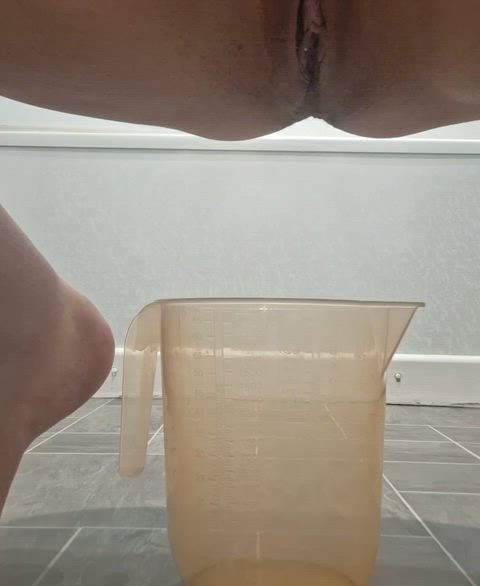 Measuring my pee when I was desperate, 1.3L