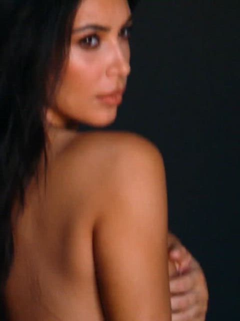Kim's sexiest photoshoot in s10