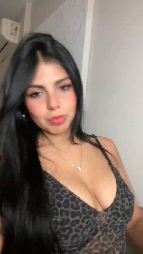 Tell me how hard I make you with this look