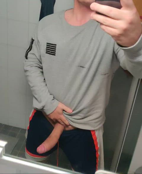 Woke up with this stubborn morning wood
