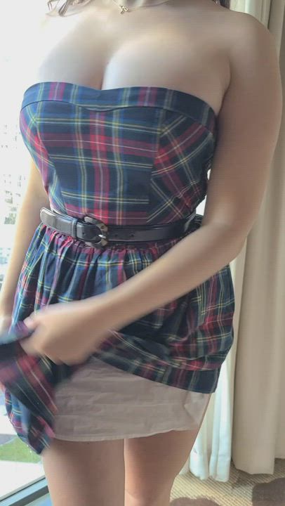 Barely Legal Big Tits Bouncing Tits Titty Drop Porn GIF by lamsinka89