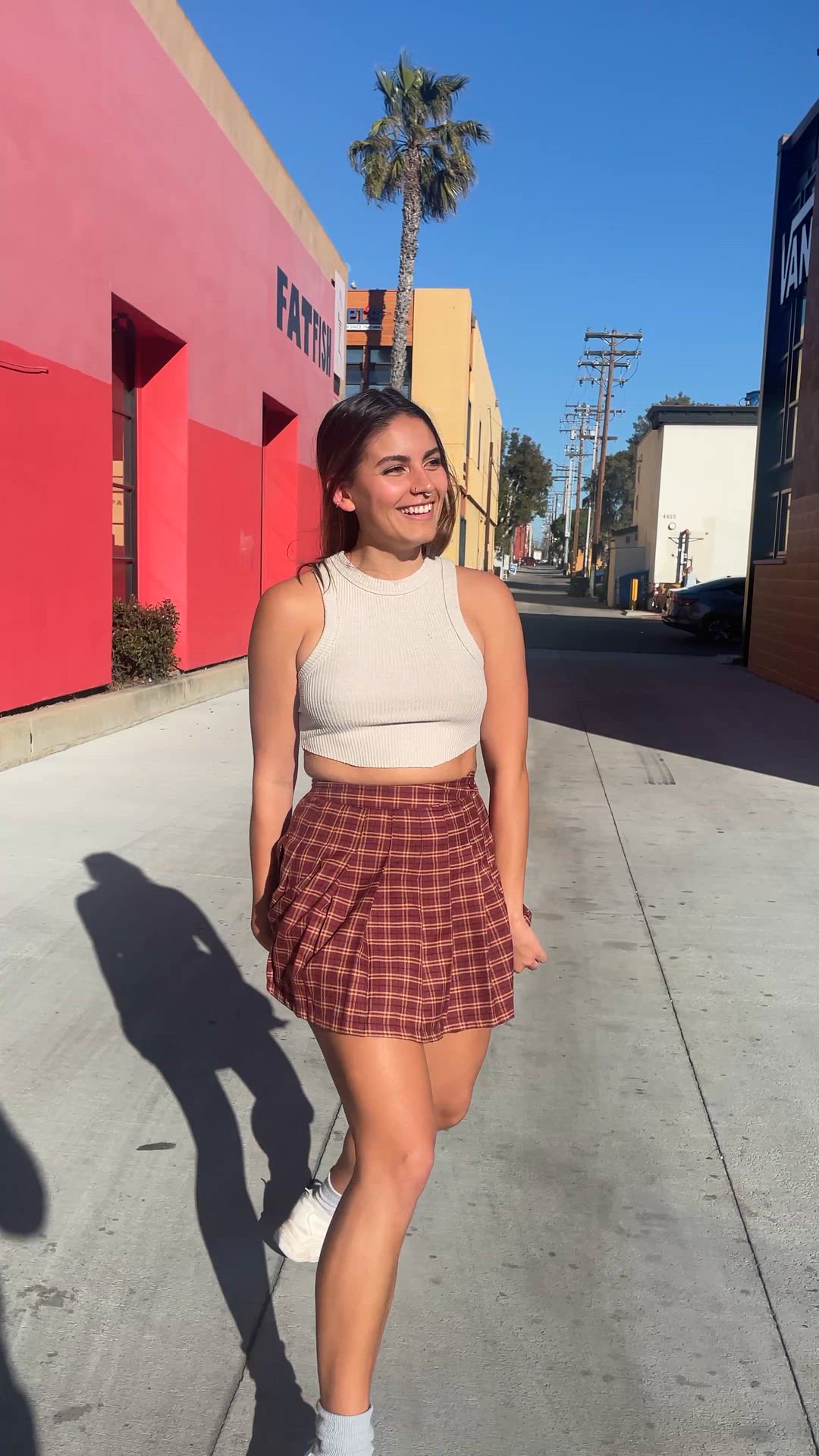 Summer may be ending but my flashes aren’t [gif]