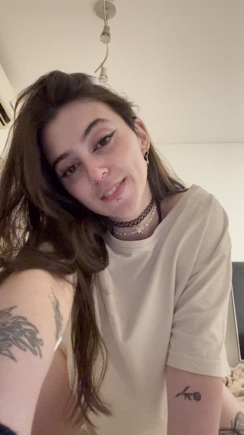 19F Wanna beat my ass until it turns purple