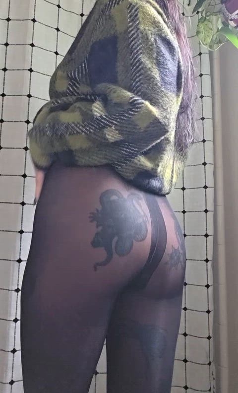 No panties for you daddy