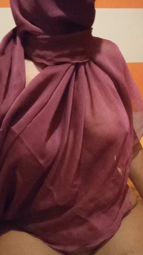 Shimmy tits