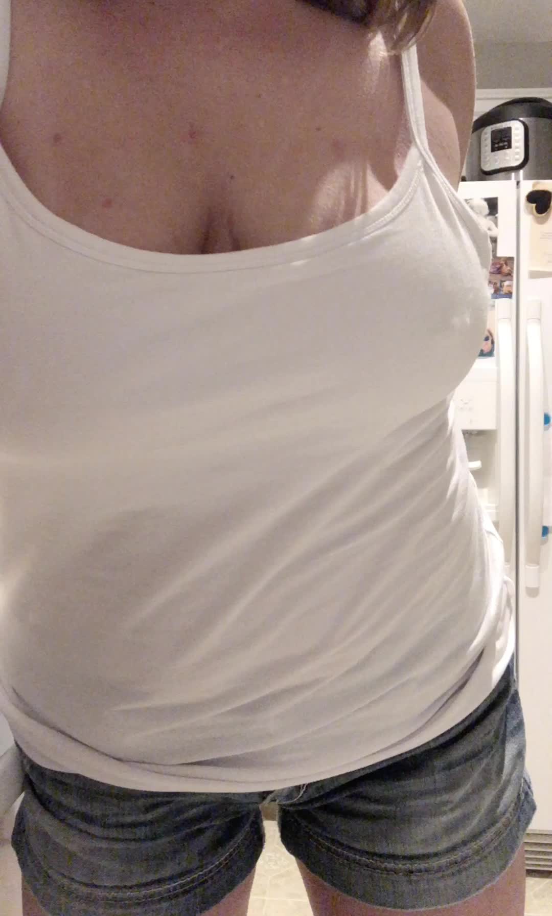 Can I get some love? Please 😉